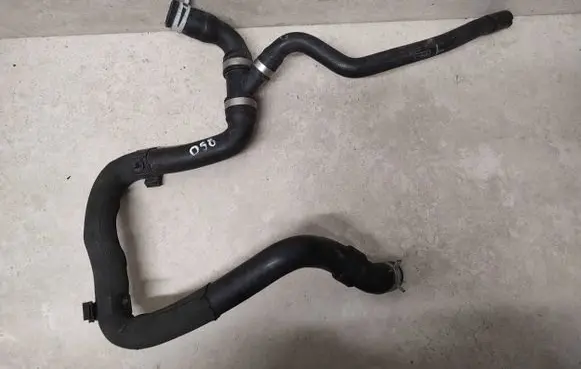 Ford Kuga II Engine coolant pipe/hose 2027463