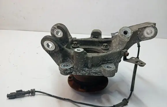 Maserati Levante Rear wheel hub 670108080