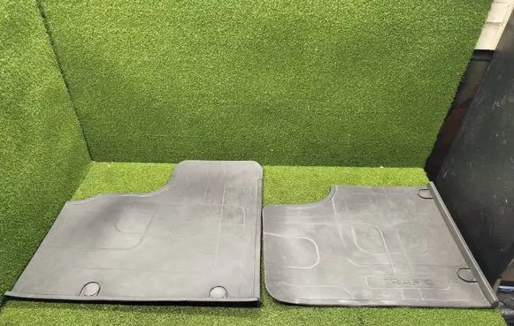 Renault Trafic III (X82) Front floor mat 8201409823