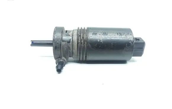 Volvo V70 Headlight washer pump 1013229