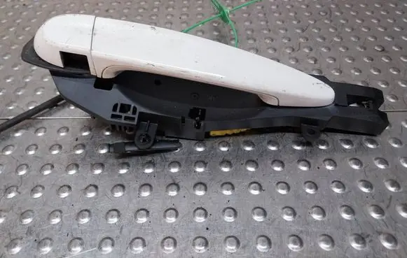 BMW X5 E70 Front door exterior handle/bracket S26372394 7193264