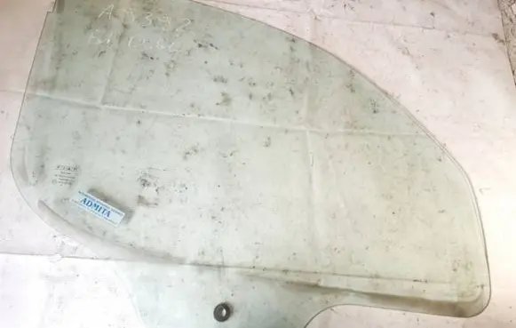 Fiat Doblo Front door window glass four-door