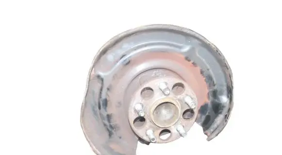 Lexus CT 200H Rear wheel hub