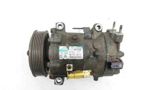 Peugeot 508 Air conditioning (A/C) compressor (pump) 9671216780