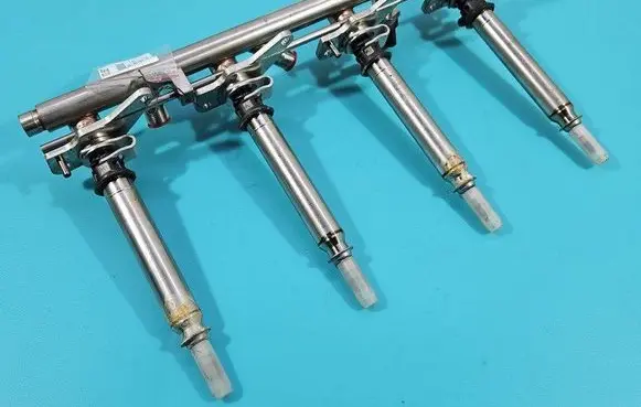 Fuel injector