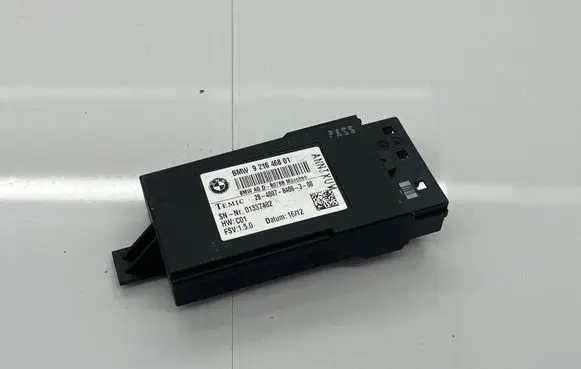 BMW 5 E60 E61 Seat heating relay 9216468 01337482 2840078406300