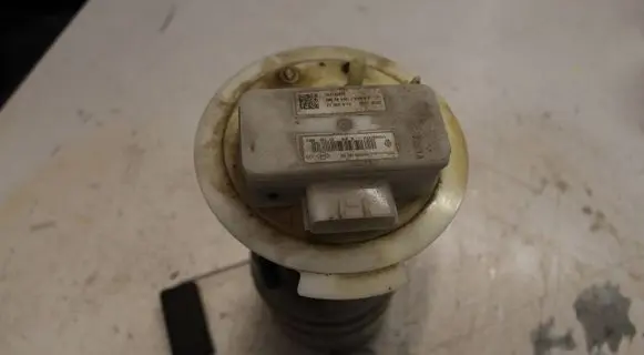 Renault Captur II In-tank fuel pump 172029782R