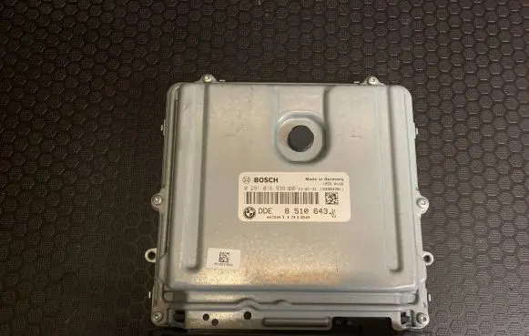 BMW 5 F10 F11 Engine control unit/module 8510643 0281016938