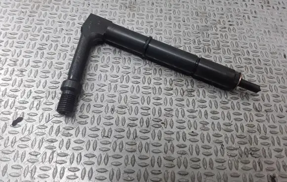 Nissan Almera N16 Fuel injector Z484391