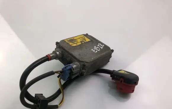 Mercedes-Benz E W210 Xenon control unit/module 5DV00776021