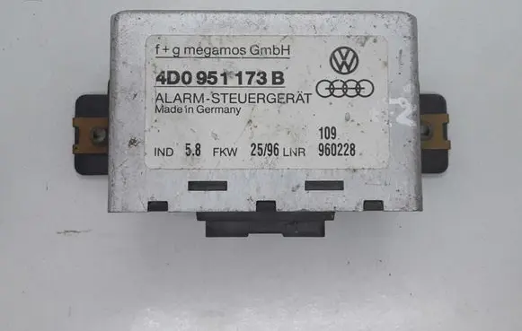 Audi A4 S4 B5 8D Alarm control unit/module 4D0951173B