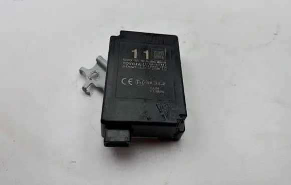 Toyota Auris E180 Tire pressure control unit 8976002111 10R038102