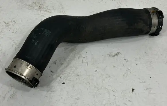 BMW 4 F32 F33 Intercooler hose/pipe 8513851