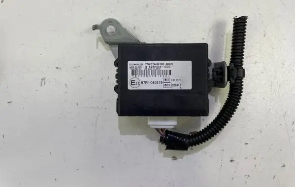Lexus RX 330 - 350 - 400H Immobilizer control unit/module 97RI010579 626404000