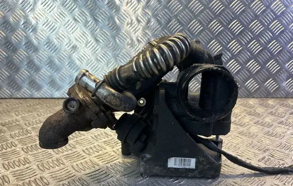 Opel Vivaro EGR valve
