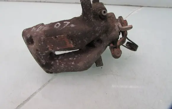 Peugeot 407 Rear brake caliper