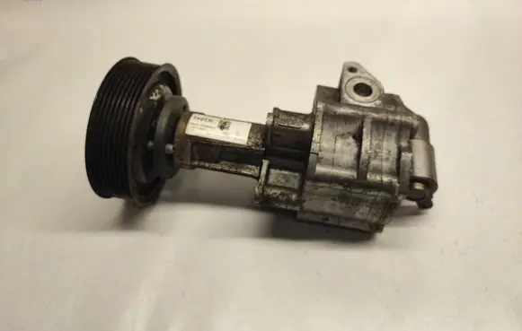 BMW X5 E70 Power steering pump 679645304 6796453