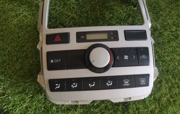 Toyota Avensis Verso Climate control unit 5590044260