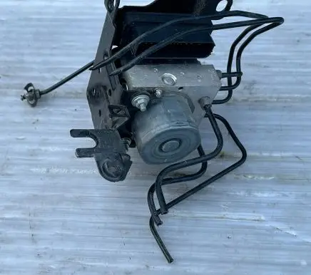 Peugeot 308 ABS Pump 9816073680