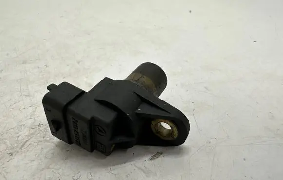 Mercedes-Benz E W211 Camshaft position sensor A0031539728