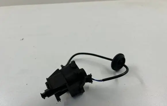 Volkswagen Golf VII Fuel tank cap lock 5C6810773K 20918151454