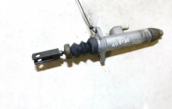 Audi 80 90 B3 Clutch master cylinder