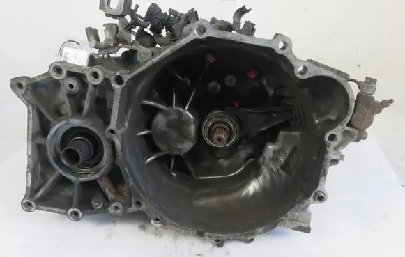 Mitsubishi Outlander Manual 6 speed gearbox W5M421Z4B2