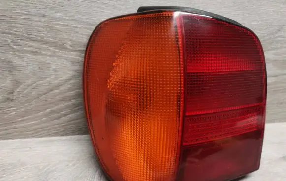 Volkswagen Polo III 6N 6N2 6NF Rear/tail lights