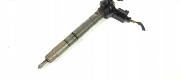 Audi A4 S4 B6 8E 8H Fuel injector 03L130277