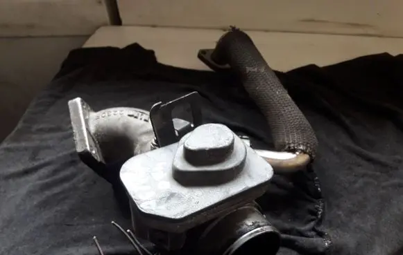 Opel Astra H Engine shut-off valve 