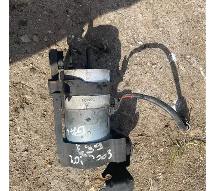 BMW 5 E39 Fuel filter housing 183411