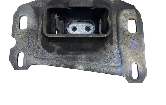Peugeot 3008 II Engine mount bracket 9673768480
