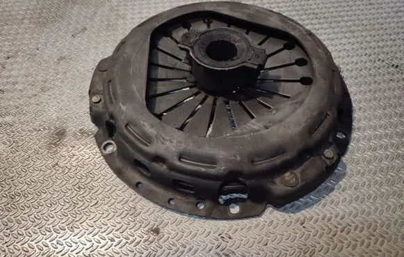 Iveco Daily 35 - 40.10 Pressure plate 1904797 624131300
