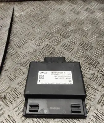 Audi A5 8T 8F Voltage converter/converter module 8k0959663b