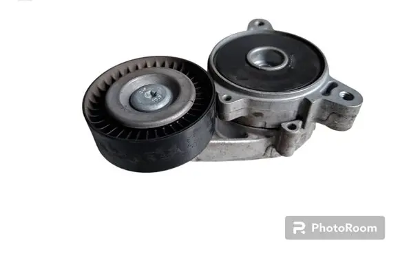 Mitsubishi Outlander Alternator belt tensioner 