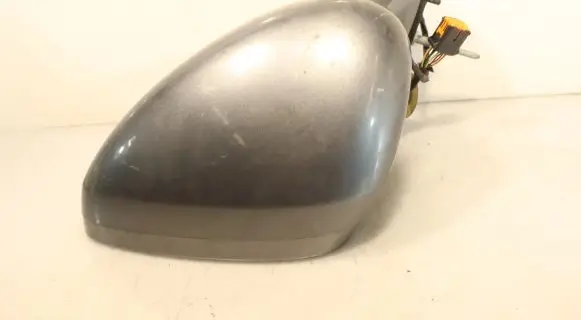 Front door electric wing mirror