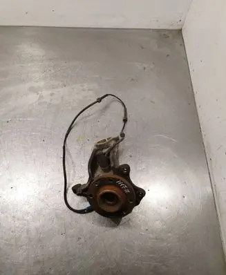 Peugeot 208 Front wheel hub spindle knuckle