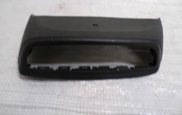 Opel Crossland X Air filter box cover 39149578