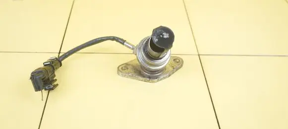 Toyota Avensis T270 EGR valve line/pipe/hose 5HTR6