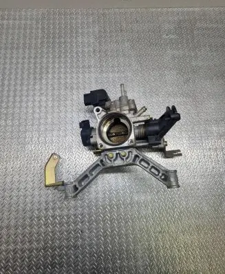 Toyota Yaris Throttle valve 894520D010