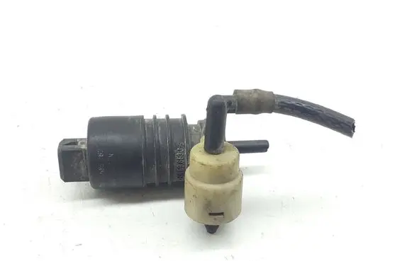 Opel Signum Windscreen/windshield washer pump 90585762