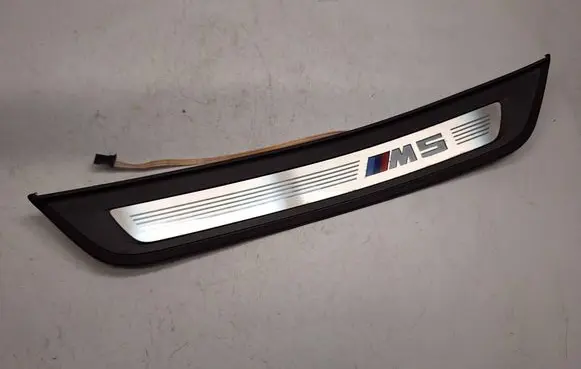 BMW M5 F90 Rear sill trim cover 51478061072