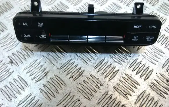 Toyota Auris E180 Climate control unit 5590002C80