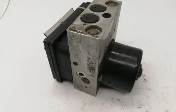 Mercedes-Benz CLK A209 C209 ABS Pump
