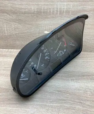 BMW 5 E39 Speedometer (instrument cluster) 6914913 110008735