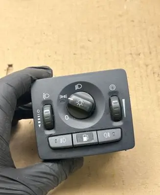 Volvo V60 Light switch 19206 30739300 05W20T