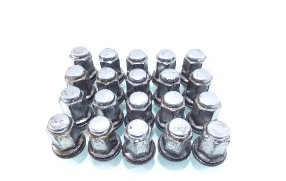 Toyota Avensis T250 Nuts/bolts 