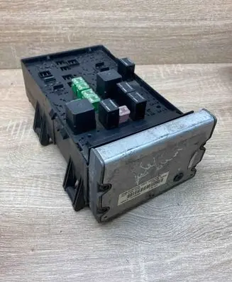 Chrysler Voyager Fuse module 05144579AB 05144567AB