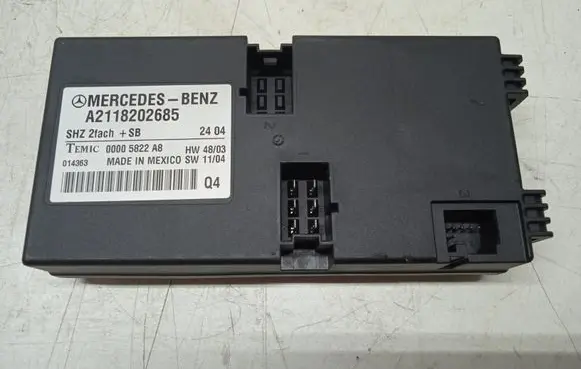 Mercedes-Benz E W211 Seat control module 2118202685