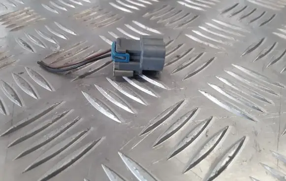Nissan Note (E12) 12 V Socket (front) 